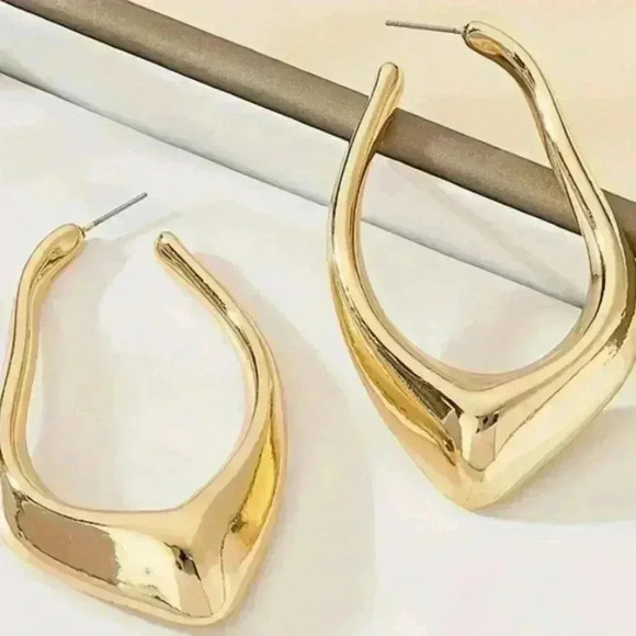 (2 for $12) Women's U-Shaped Earrings 14K Gold Plated Earrings Jewerly - Picture 5 of 8